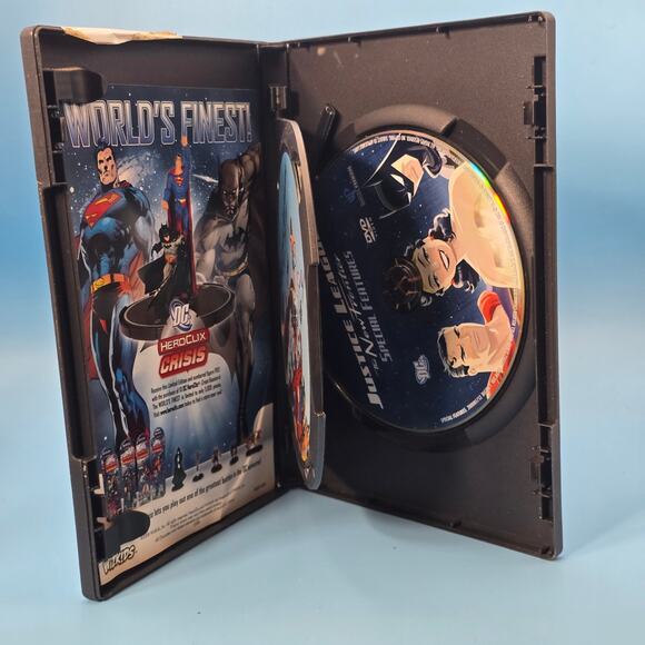 Family Movie DVD Bundle – 3-Disc Lot (Free Willy, Justice League, Dora) - Picture 5 of 7